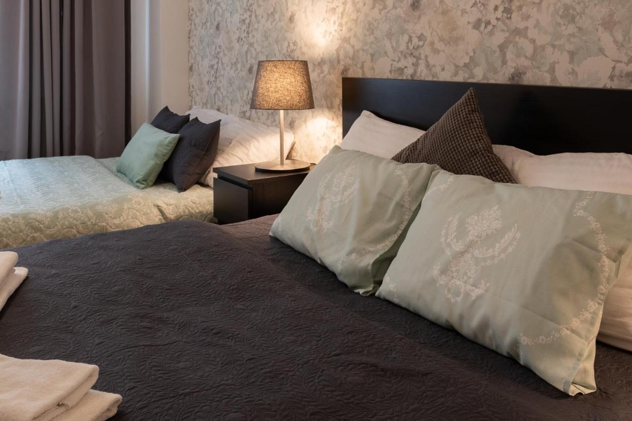 Luxury Apartment In Prime Location Prag Exteriör bild